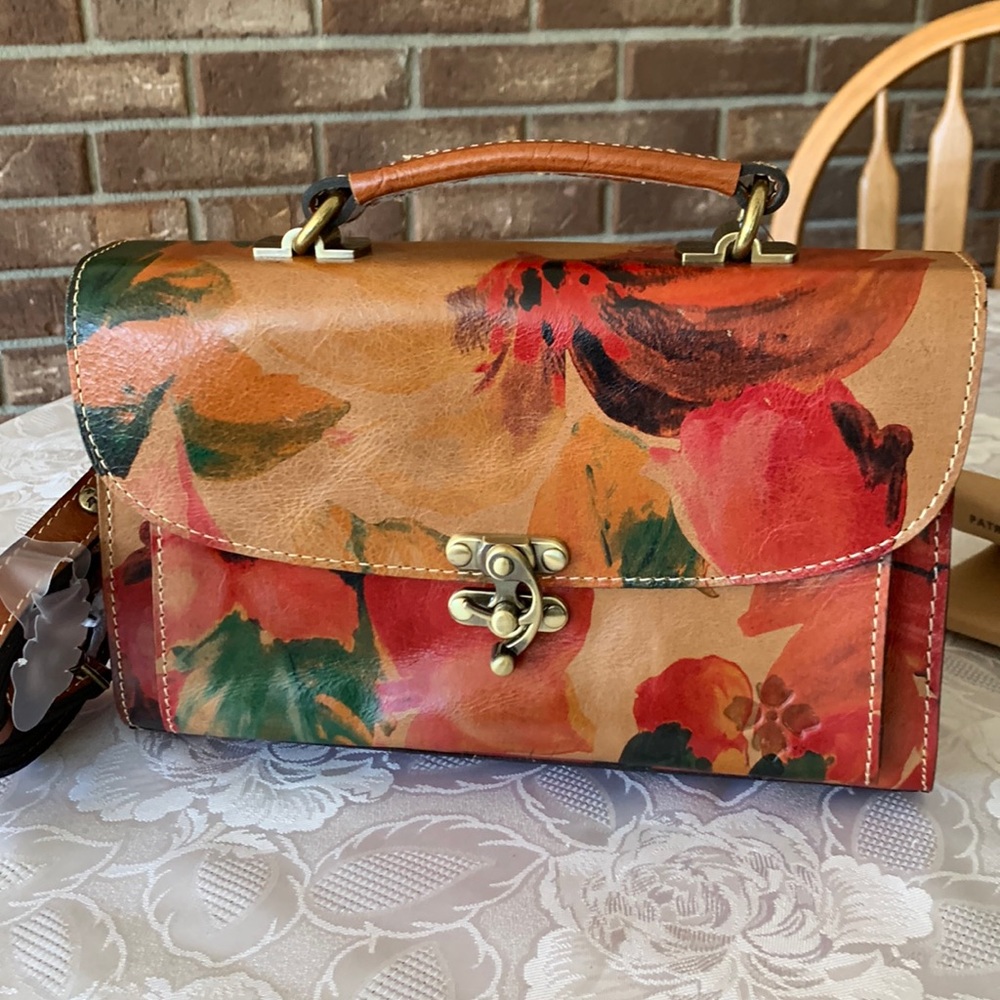 NWT Patricia Nash Bag spring Multi